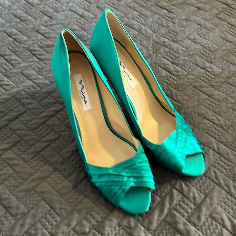 Nina Teal Satin Peep-Toe Heels size 11